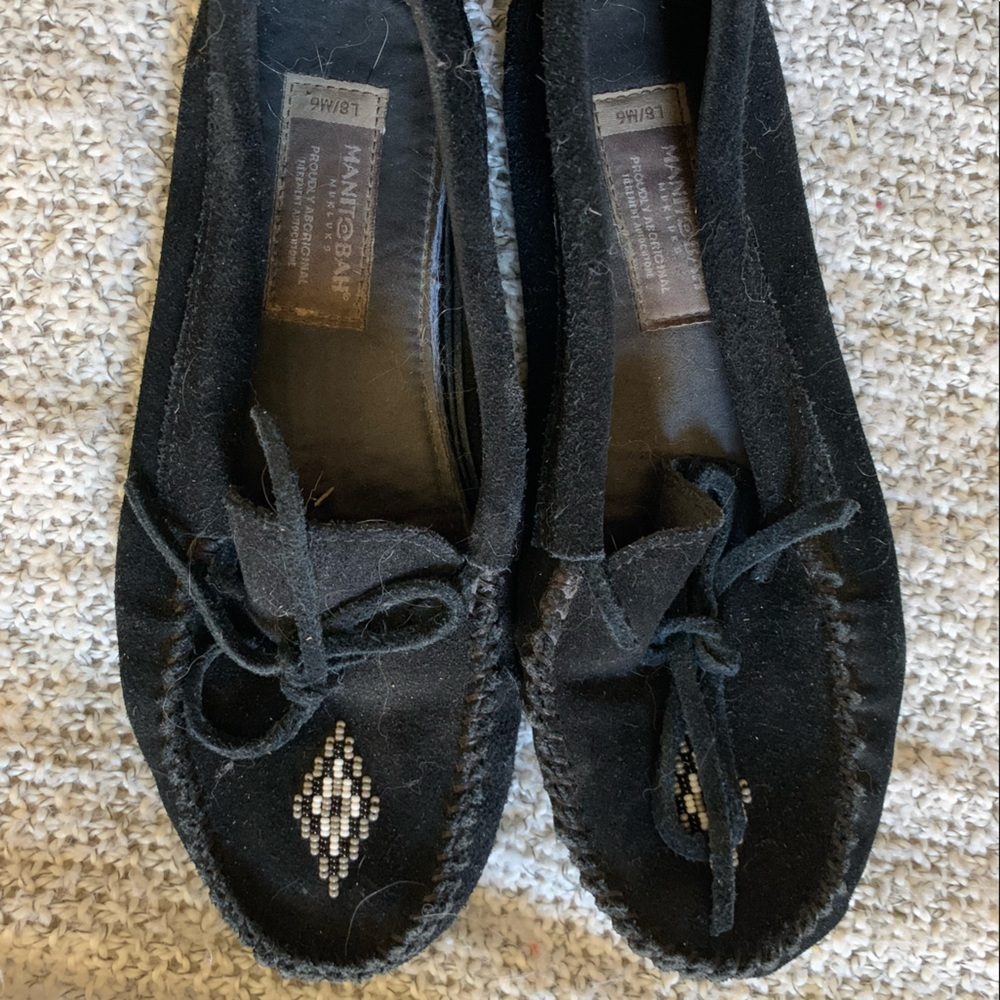 Manitobah Moccasins